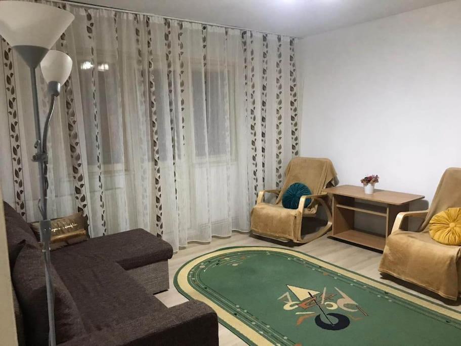 Apartament Confortabil Пітешть Екстер'єр фото