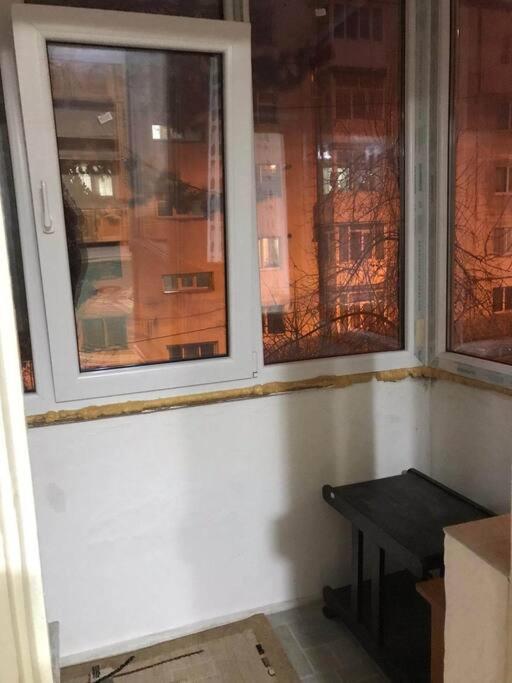Apartament Confortabil Пітешть Екстер'єр фото