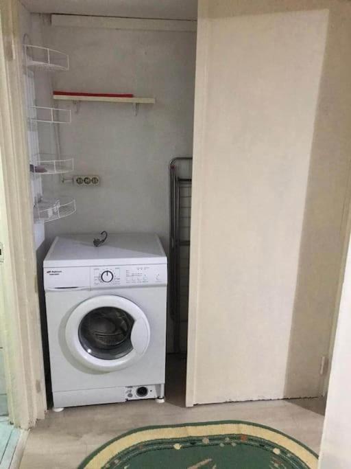 Apartament Confortabil Пітешть Екстер'єр фото